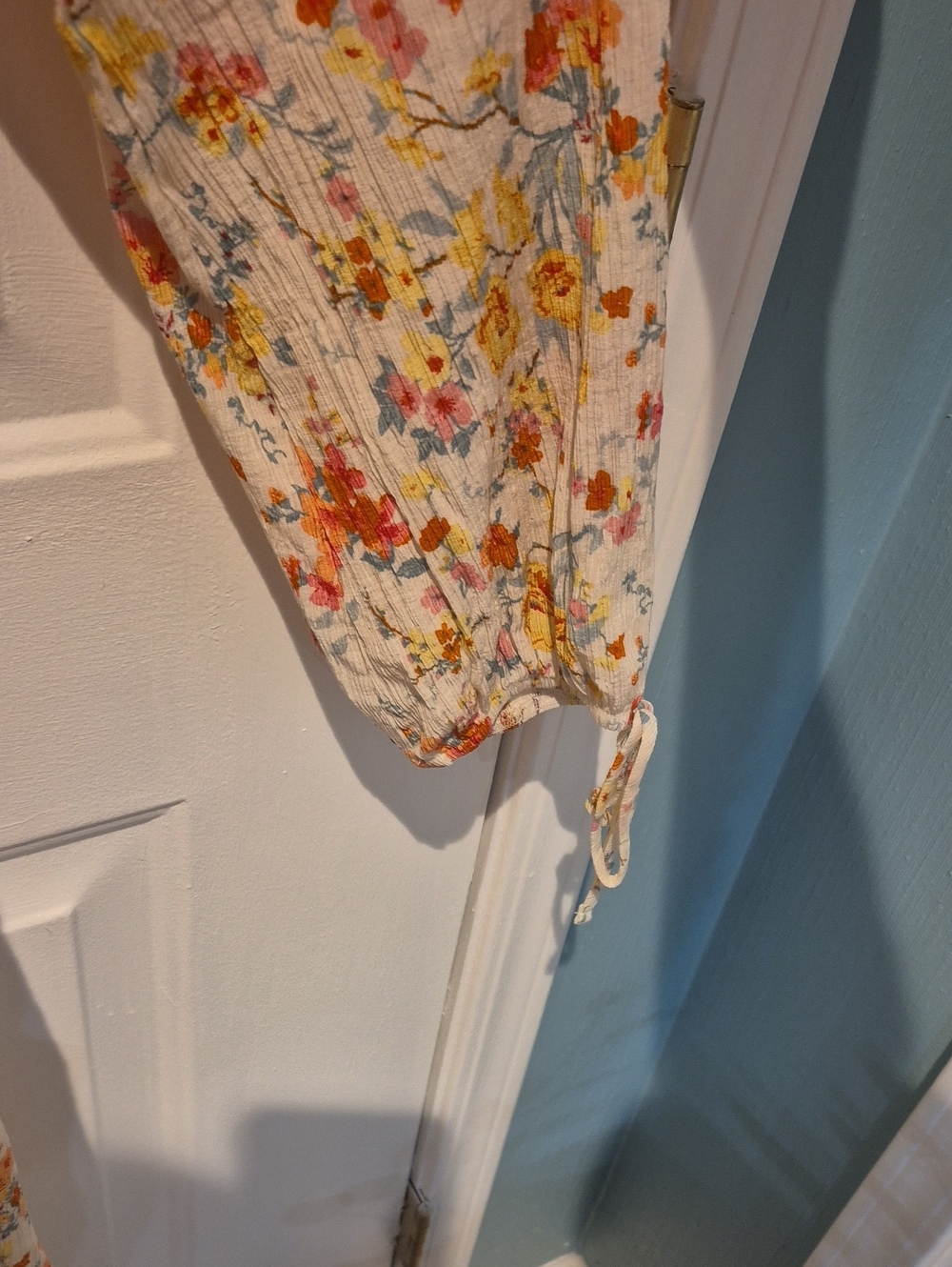 Oak & Trellis Floral V-Neck Long Sleeve Cream Dress size L - Picture 3 of 10
